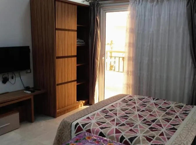 Al Makramia Compound A4