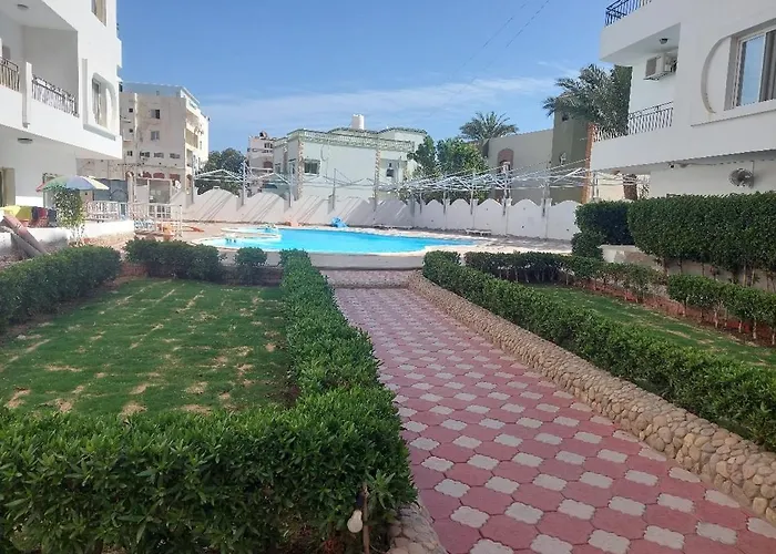 Al Makramia Compound A4 Gurdaka